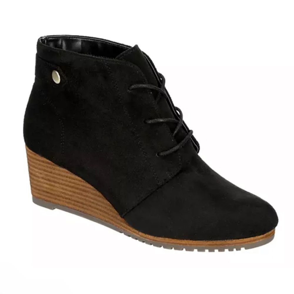 Conquer Women's Black Wedge Bootie by Dr. Scholl's Size 7